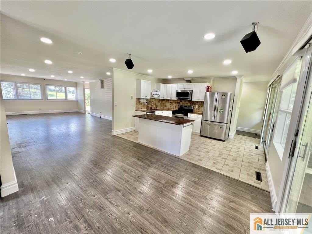 18 Dawson Rd - Photo 5 of 11