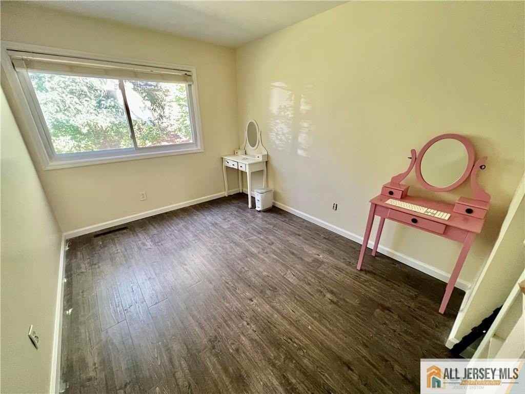 18 Dawson Rd - Photo 7 of 11