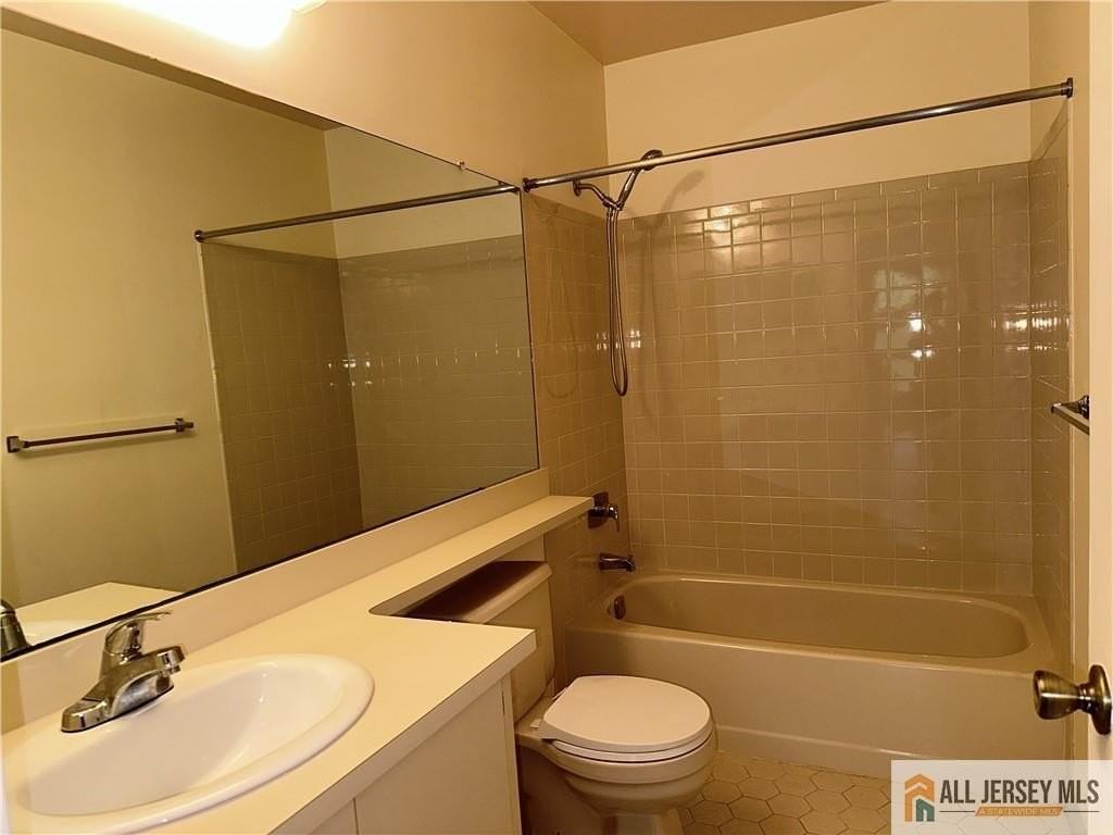 48 Crabapple Ln #238 - Photo 4 of 10
