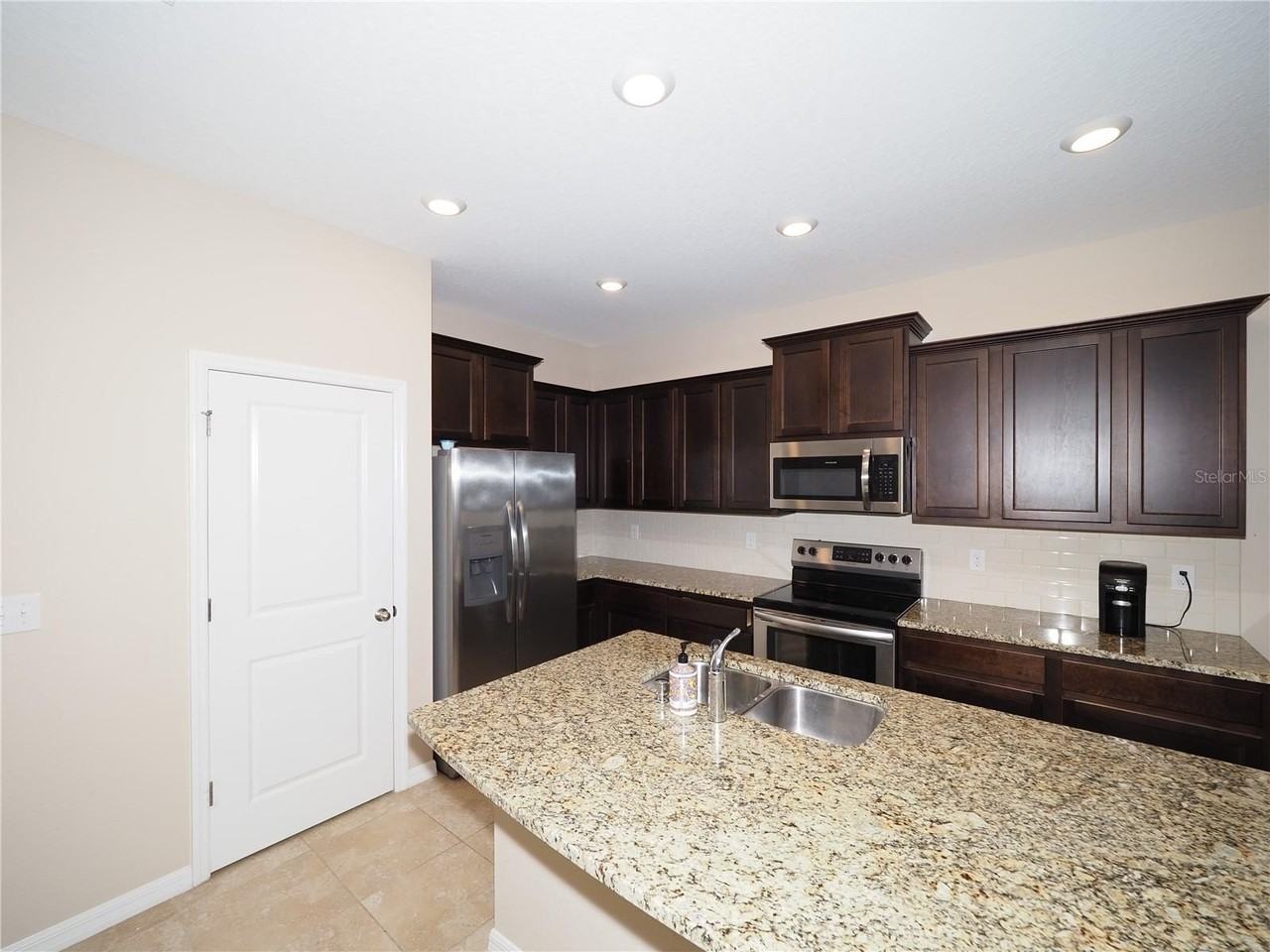 2503 Midnight Pearl Dr - Photo 4 of 25