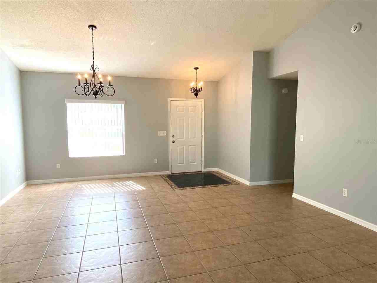 100 Wood Haven Dr - Photo 4 of 15