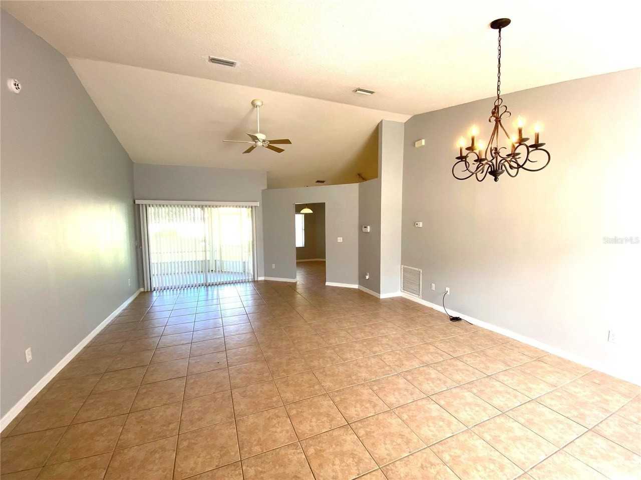 100 Wood Haven Dr - Photo 5 of 15
