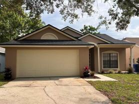 1046 Whittier Cir - Photo 1 of 1