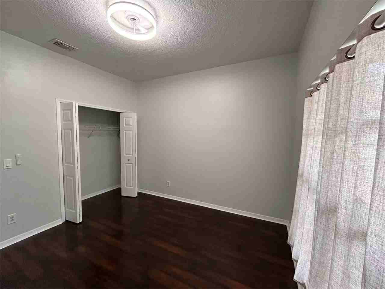 1046 Whittier Cir - Photo 7 of 18
