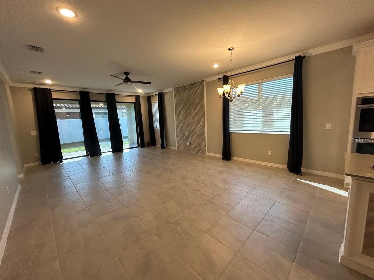 4111 Solamor St - Photo 3 of 18