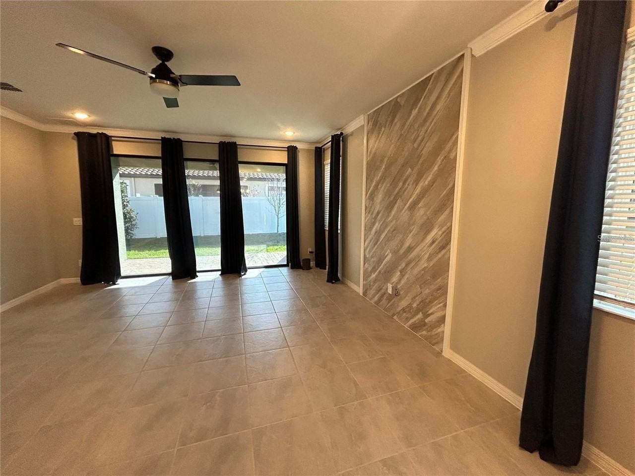 4111 Solamor St - Photo 4 of 18