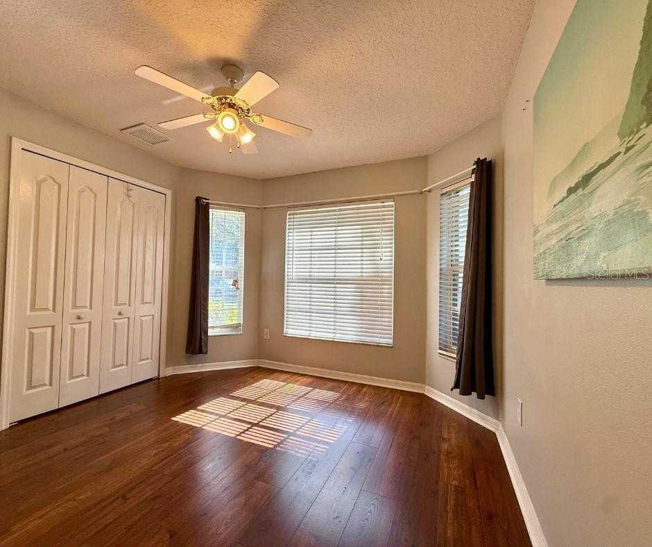 12831 Kings Lake Dr - Photo 3 of 24