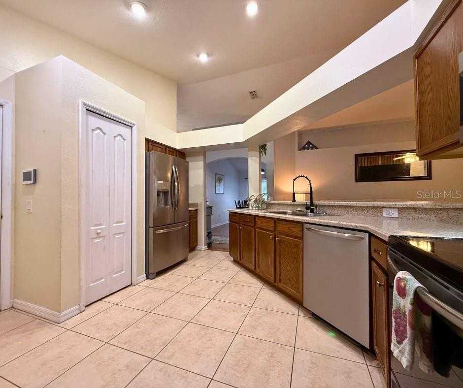 12831 Kings Lake Dr - Photo 6 of 24