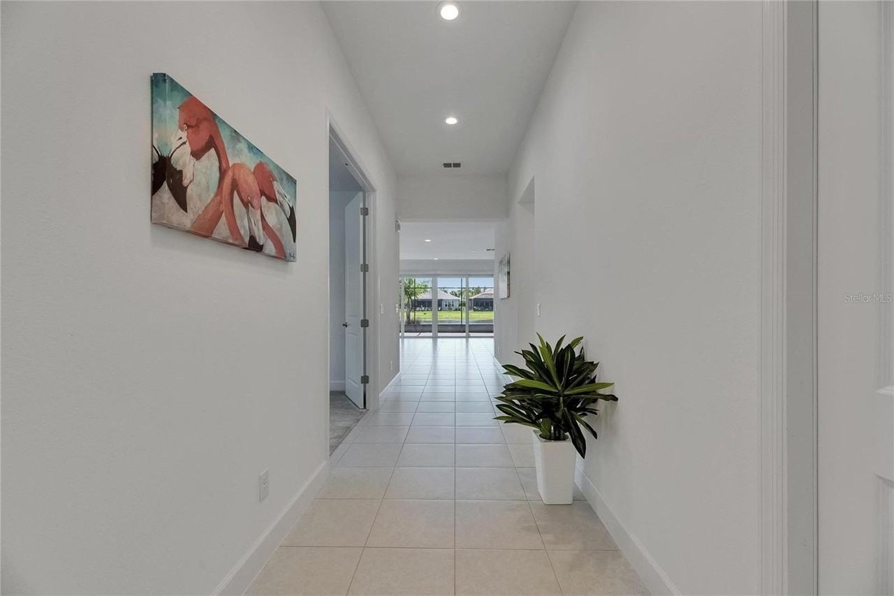 4915 Sienna Isles Ave - Photo 7 of 50