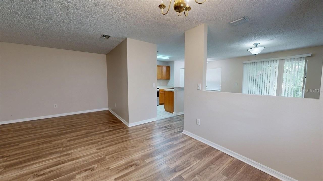 4104 Winding River Way - Photo 7 of 29