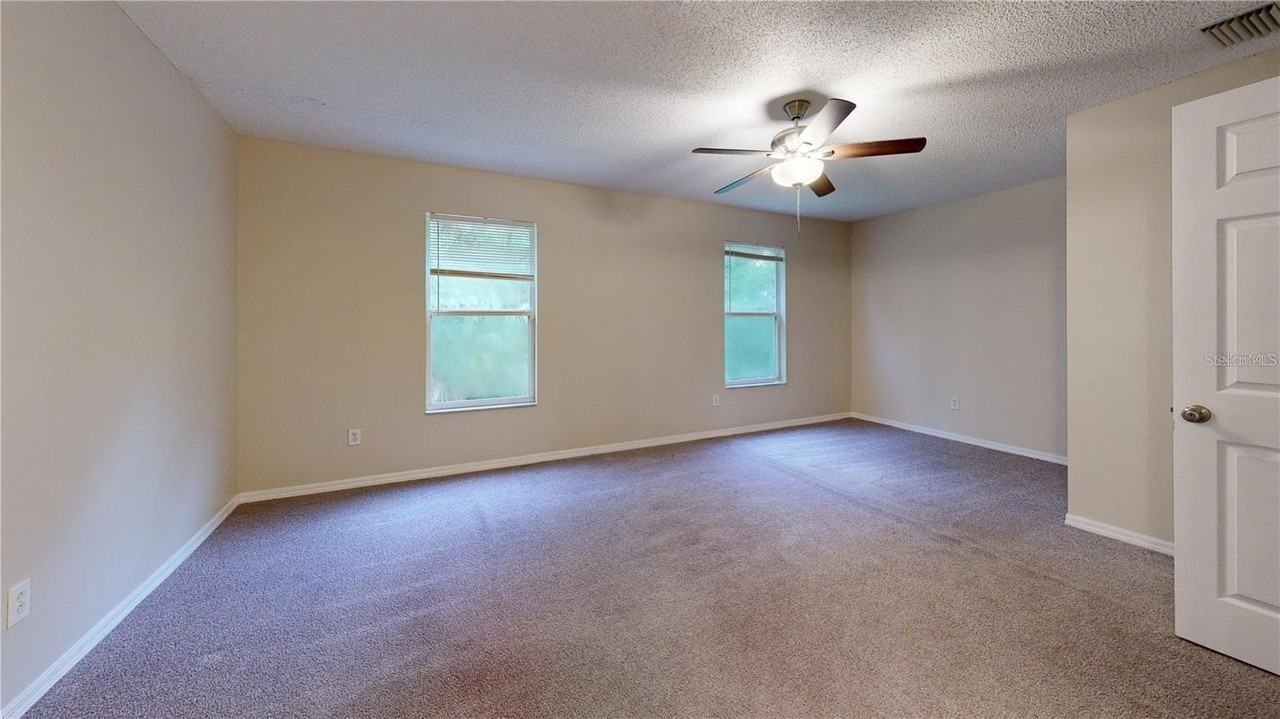 4104 Winding River Way - Photo 5 of 29