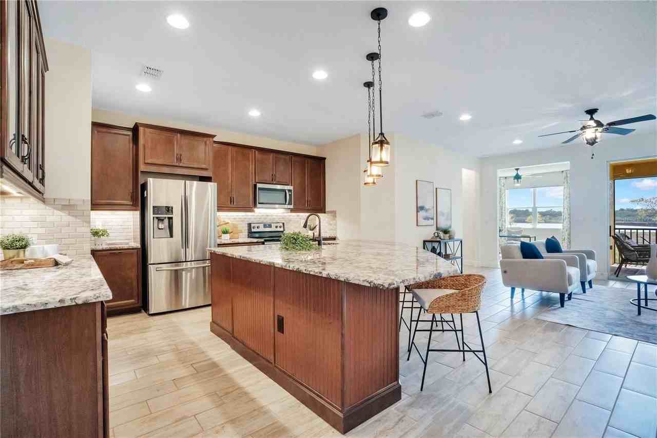9009 Palm Key Ave - Photo 3 of 34