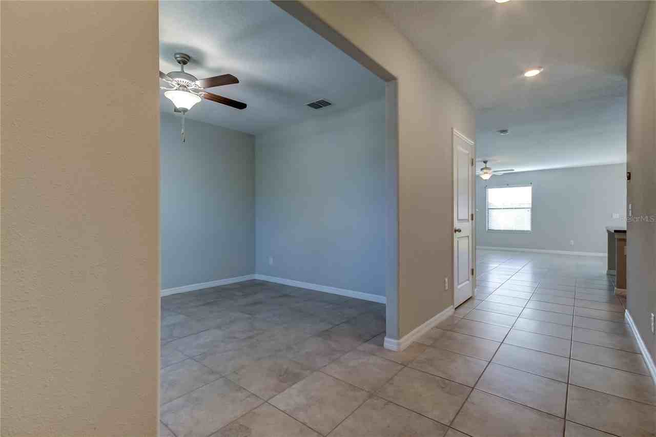 9648 Sage Creek Dr - Photo 3 of 17
