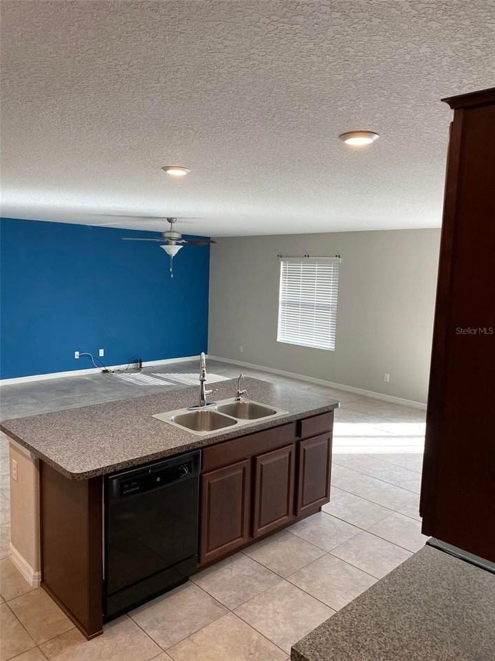 9648 Sage Creek Dr - Photo 6 of 17