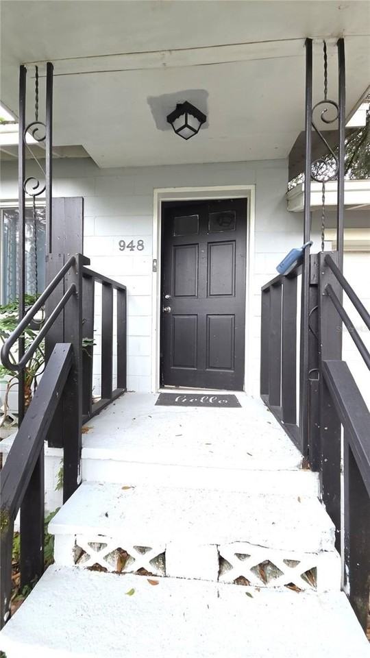 948 W Wisconsin Ave - Photo 2 of 18