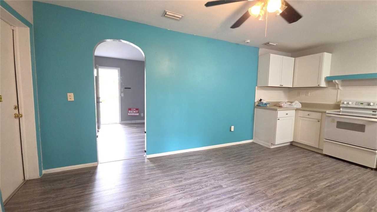 948 W Wisconsin Ave - Photo 6 of 18