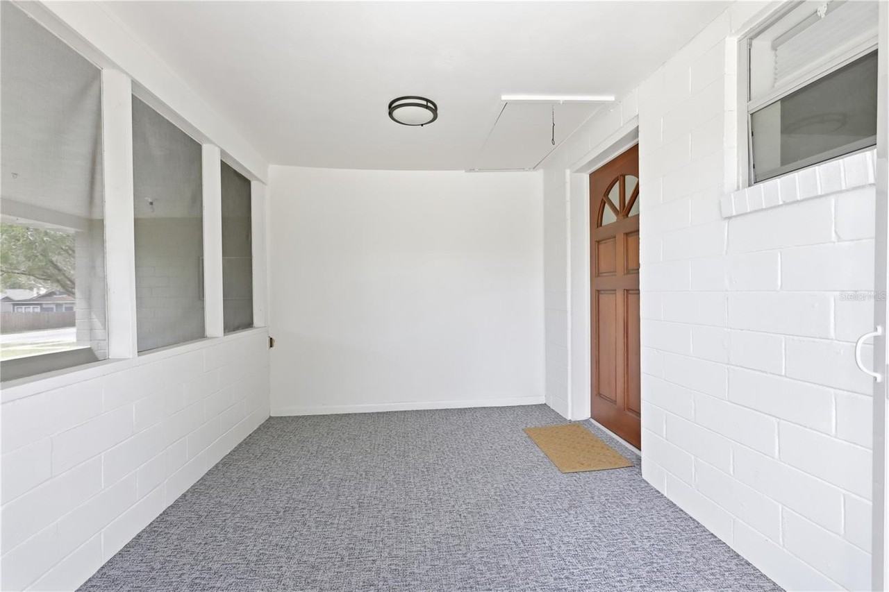 511 E Rich Ave - Photo 5 of 32