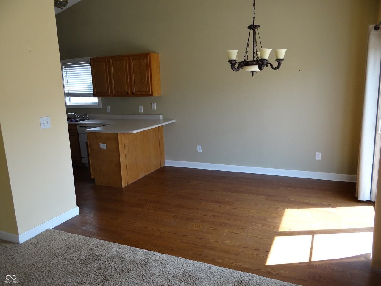 12302 Sagamore Woods Dr - Photo 4 of 10