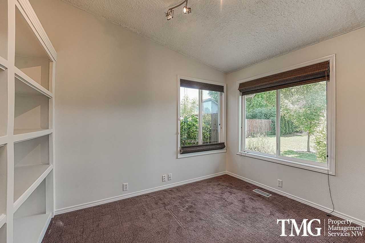 1708 Nw 91st Cir - Photo 4 of 38