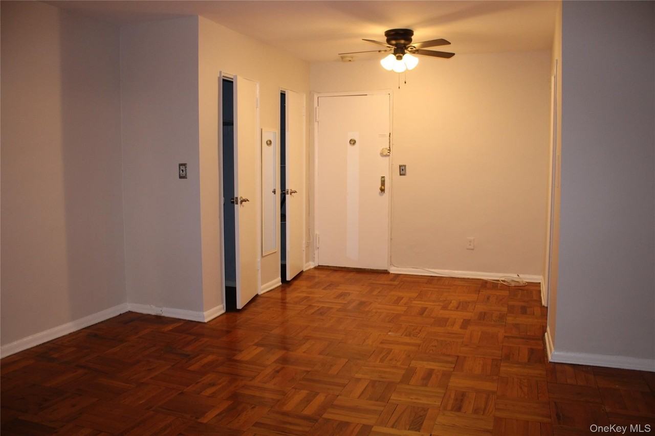 277 Bronx River Rd #3M - Photo 2 of 15