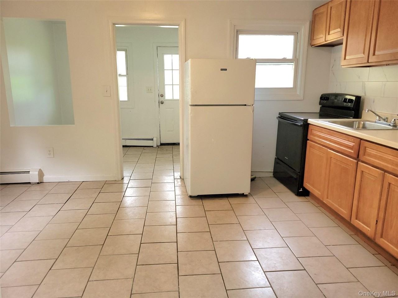 3489 Lexington Ave #22 - Photo 5 of 10