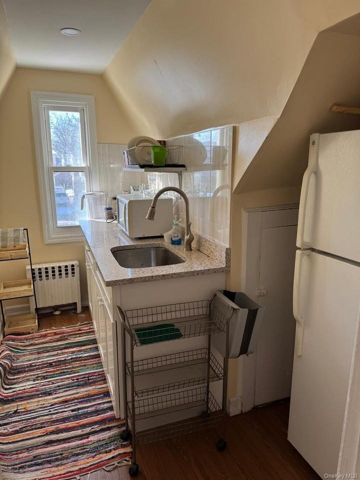 7349 188th St #2 - Photo 5 of 11