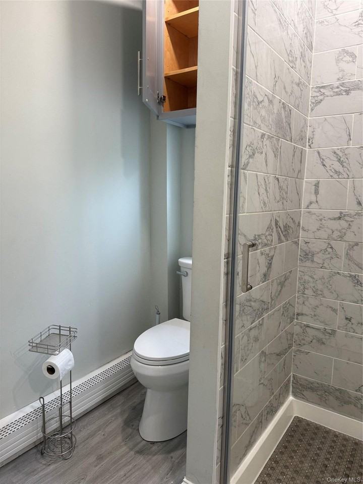 318 Earle Ave #2 - Photo 5 of 14