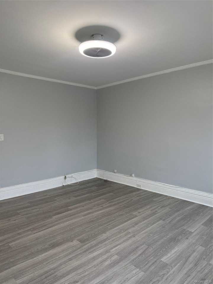 318 Earle Ave #2 - Photo 7 of 14