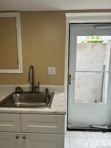 315 Cedar Ct - Photo 3 of 14