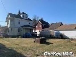 featured image of 55 Bedell St #1