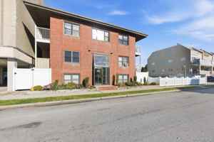 featured image of 475 W Broadway #B2
