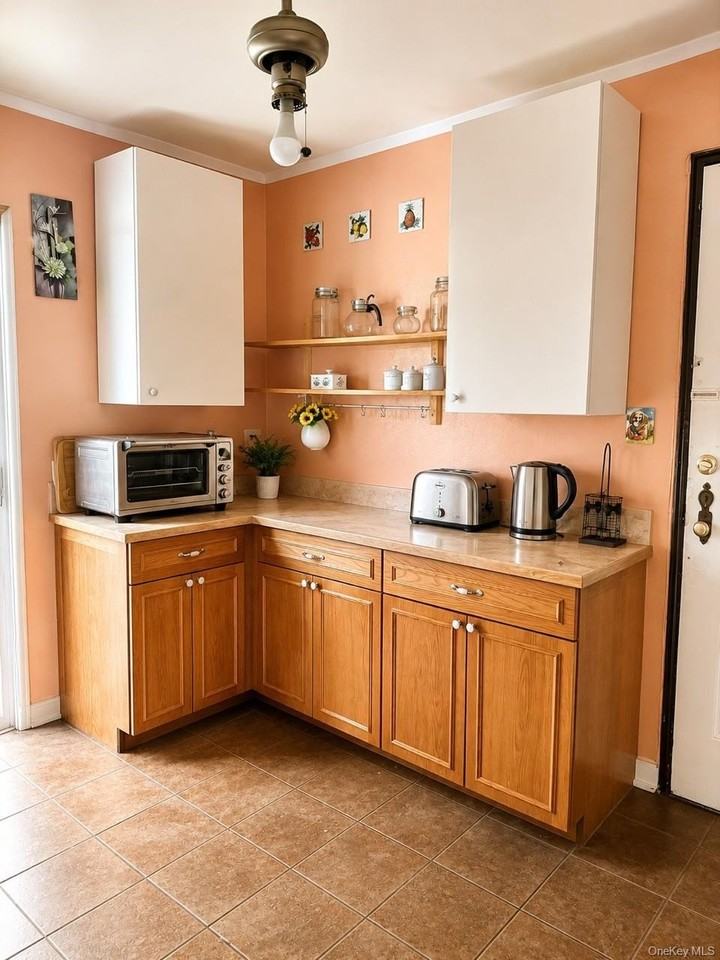 8455 Daniels St #5H - Photo 4 of 9