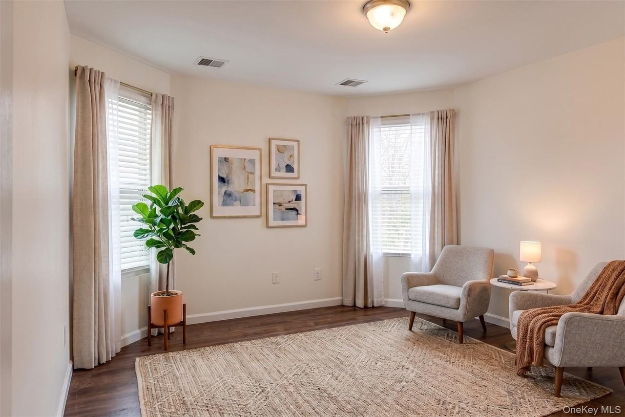 29 Franklin Ave #2 - Photo 7 of 14