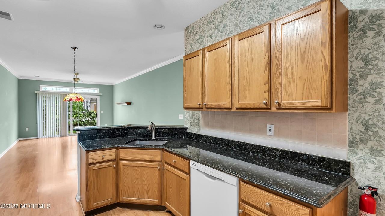 19 Silverside Rd - Photo 6 of 22