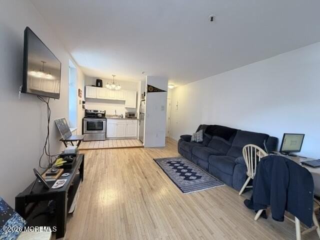 533 Monroe St #4D - Photo 6 of 14