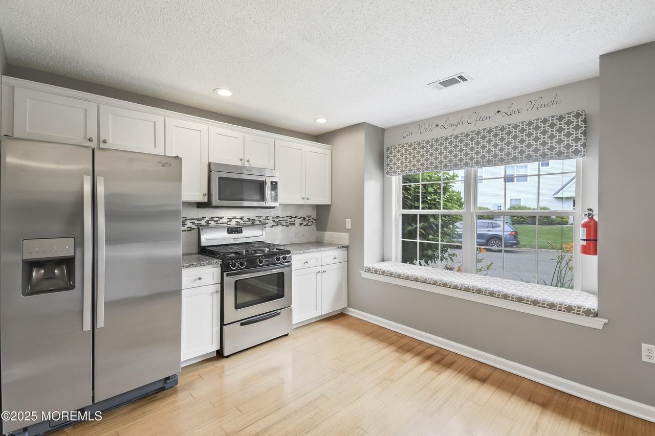 95 Madison Ct - Photo 6 of 28