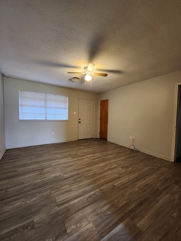Popps Ferry Rd #1 - Photo 2 of 19