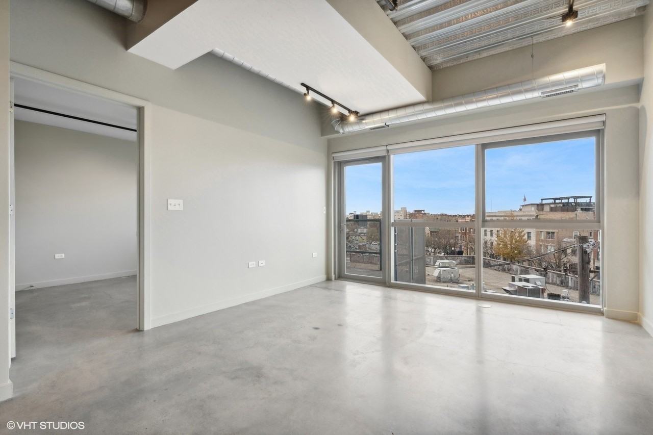 1241 N Milwaukee Ave #401 - Photo 3 of 11