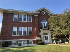 featured image of 730 N Seminary Ave #2A