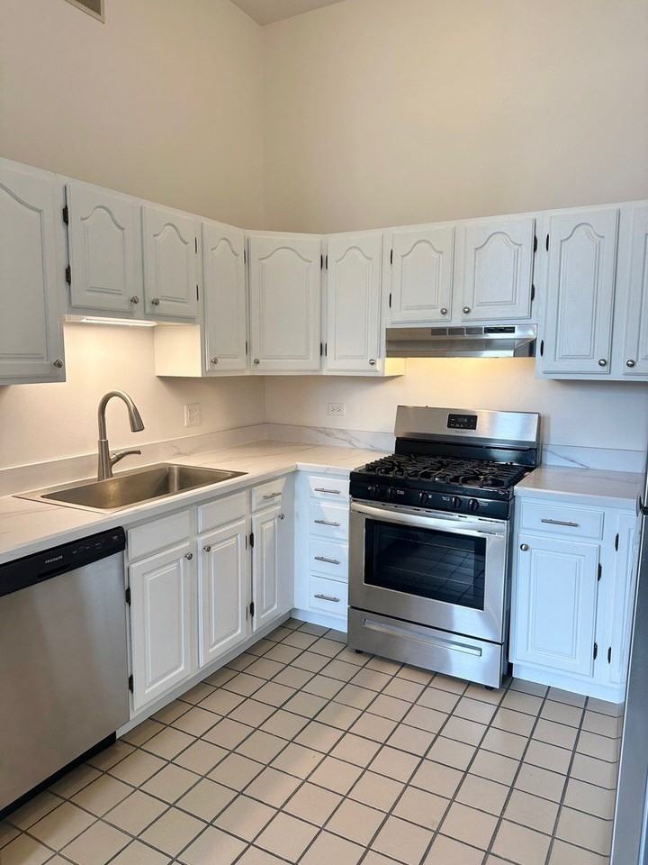 730 N Seminary Ave #2A - Photo 2 of 13