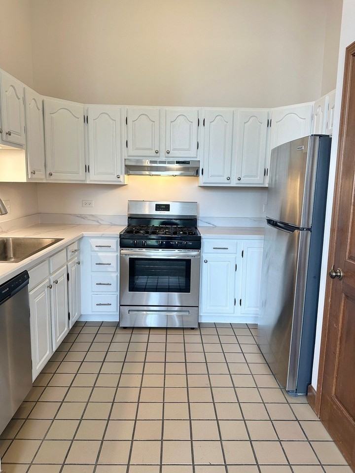 730 N Seminary Ave #2A - Photo 3 of 13