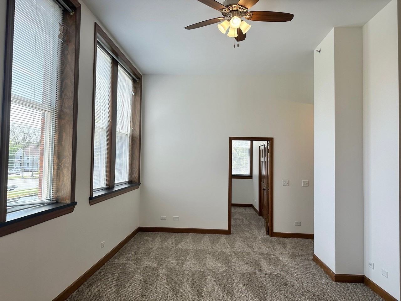 730 N Seminary Ave #2A - Photo 5 of 13