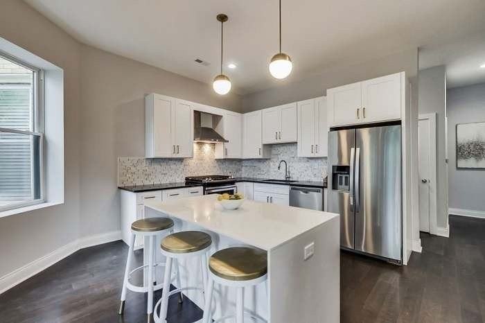 4516 S King Dr #3 - Photo 7 of 15