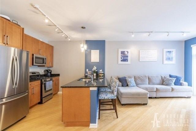 757 W 14th St #1B - Photo 4 of 13