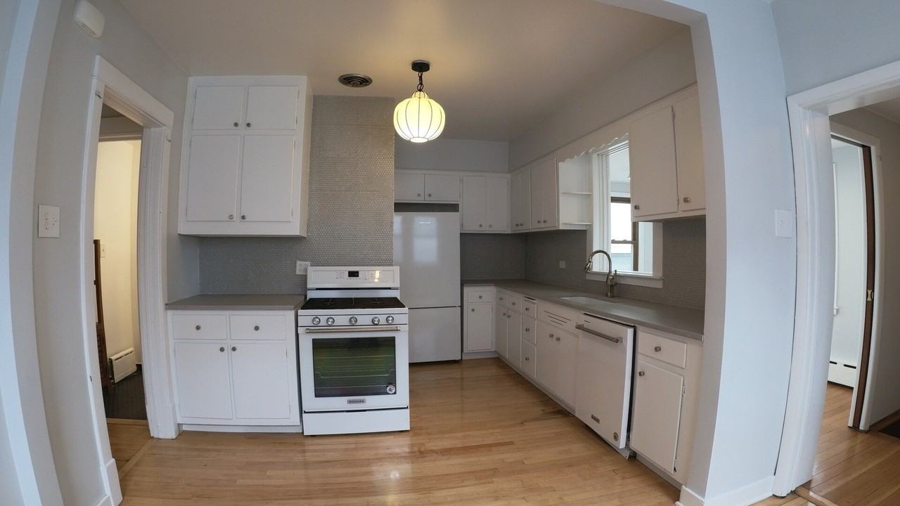 4219 N Albany Ave #2 - Photo 5 of 26