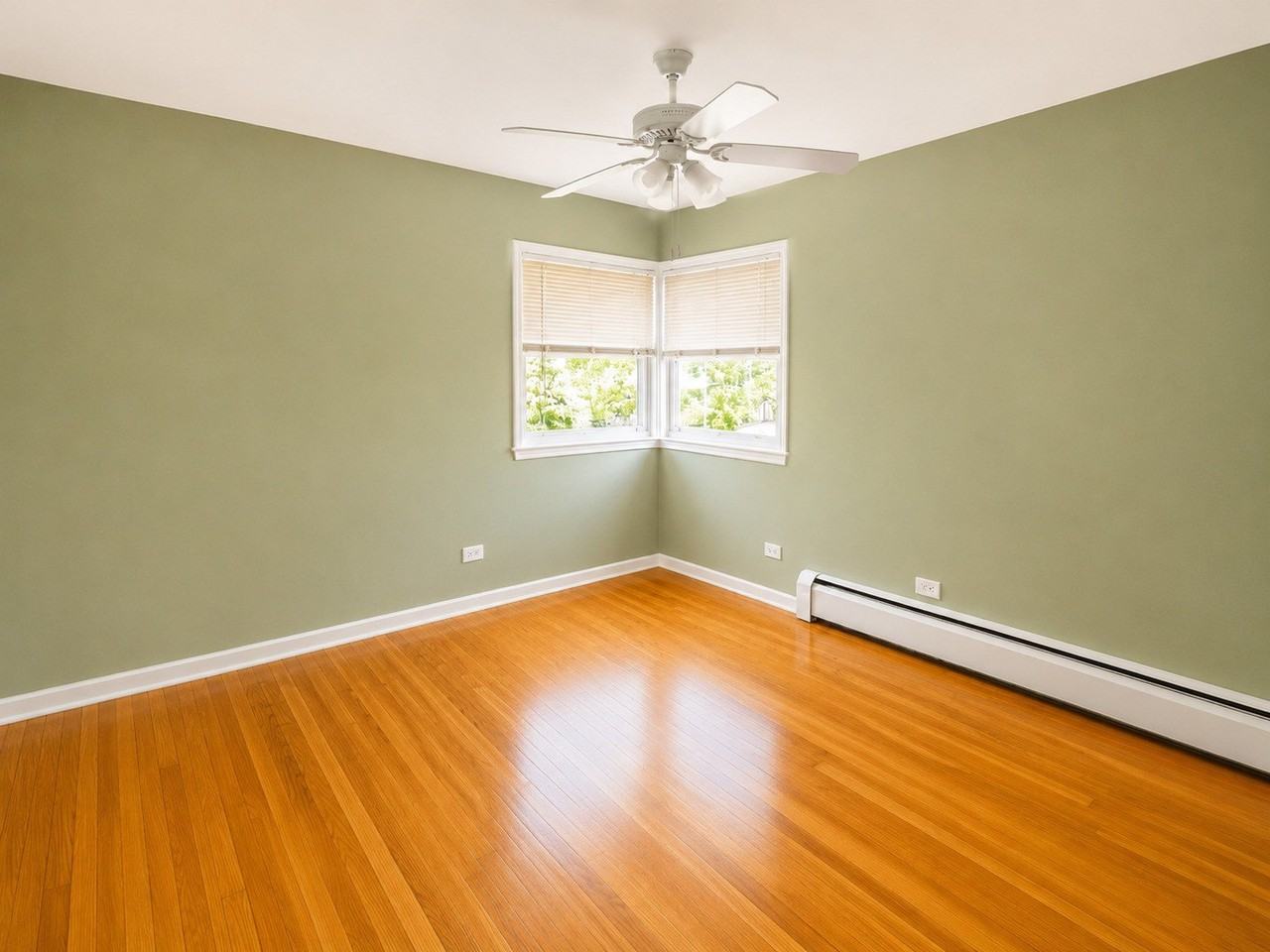 837 Lathrop Ave #2E - Photo 5 of 13