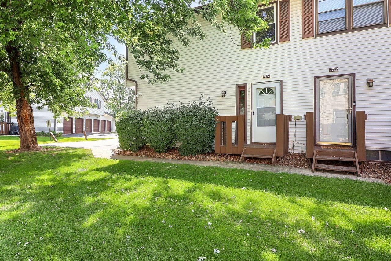 7724 W Douglas Ct #1-3 - Photo 2 of 14