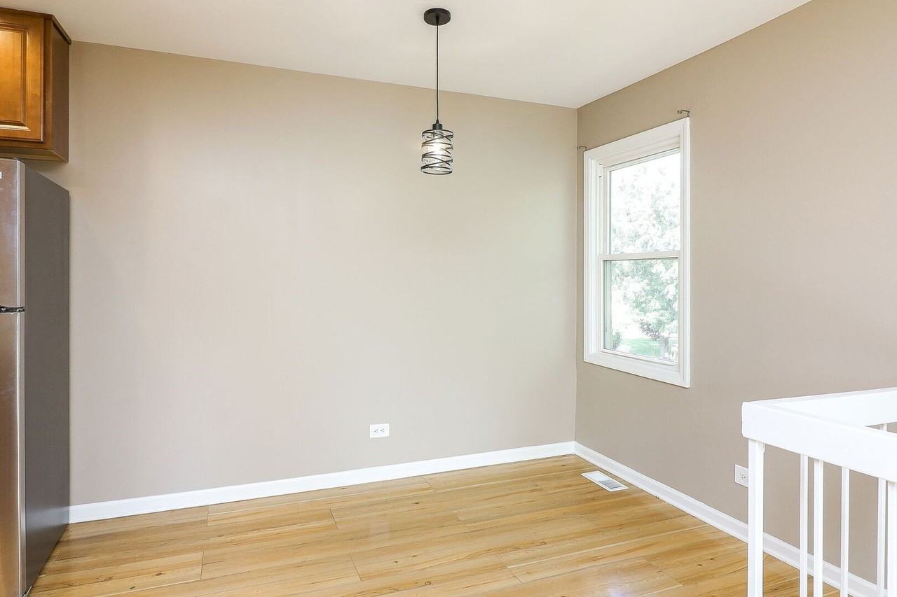 7724 W Douglas Ct #1-3 - Photo 6 of 14