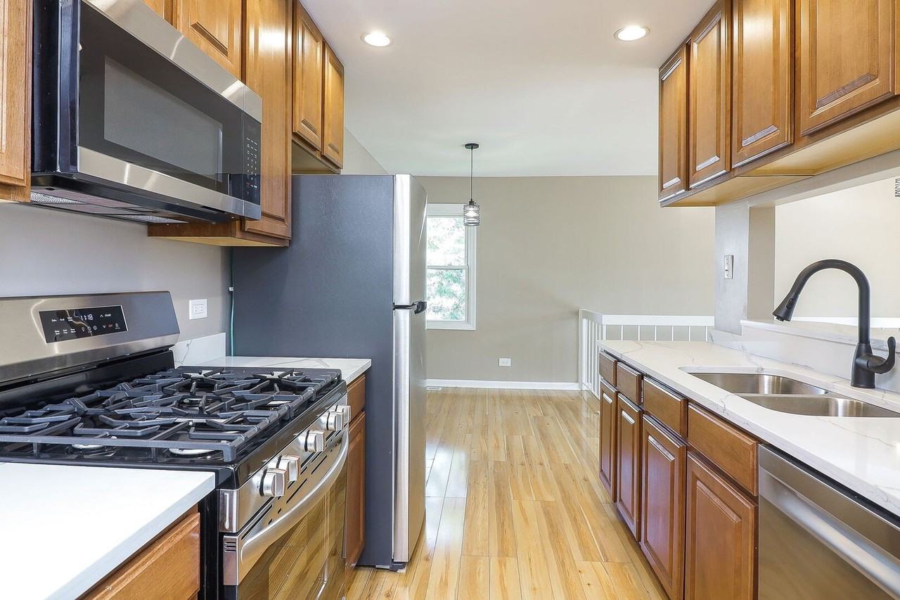 7724 W Douglas Ct #1-3 - Photo 7 of 14