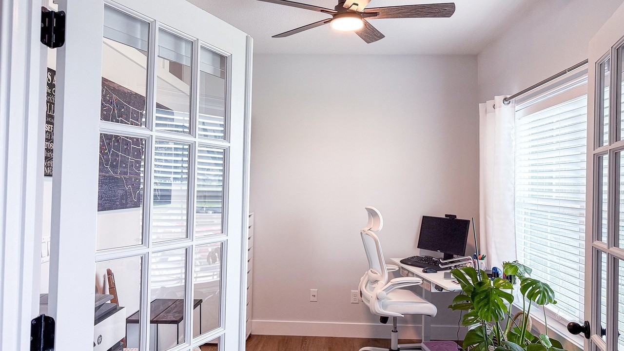 1717 S Stone Creek Blvd - Photo 4 of 50